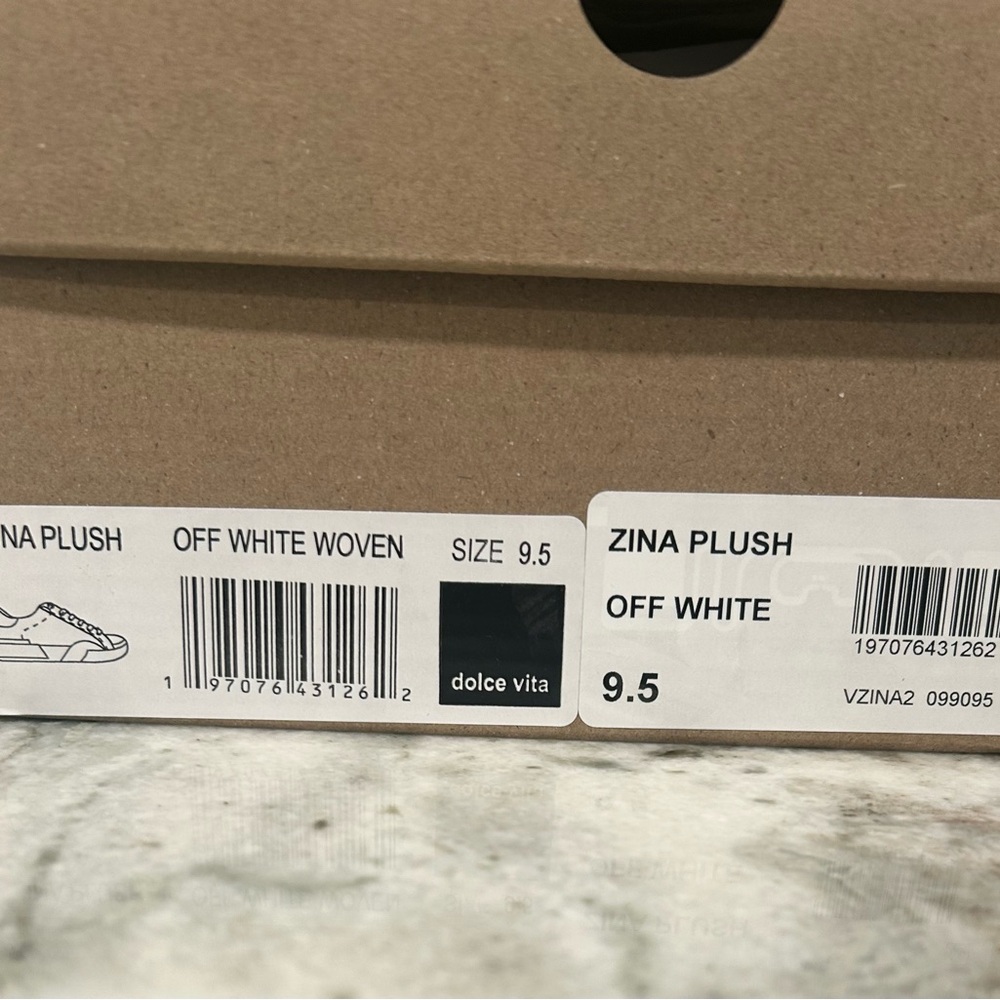 Dolce Vita Zina Plush Fashion Sneaker - Size 9.5  NWT - Picture 10 of 10